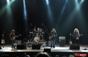 Безбашенный южный рок: Creedence Clearwater Revival поделились теплом с московскими поклонниками