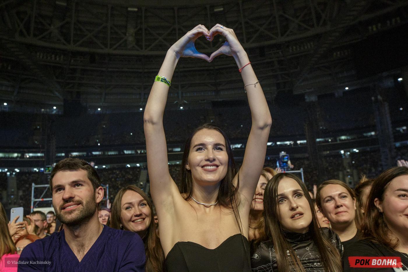 Юбилейный тур «ЗВЕРИ, 20 лет для тебя» завершился уникальным шоу на «Газпром Арена»