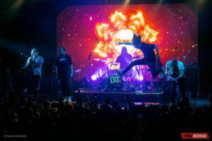 Операция Пластилин выступила с презентацией нового альбома на сцене питерского клуба Космонавт